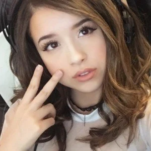 pokimane-3.jpg
