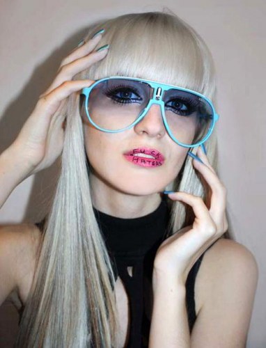 Kiki-Kannibal-glasses.jpg