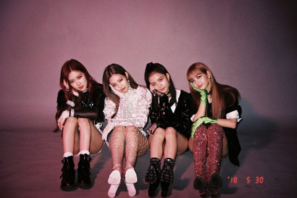 black-pink_jennie_1540484326_Screen_Shot