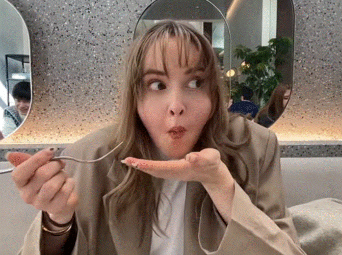 ohgeez.thumb.gif.42da47513ef7fb3a7aaf31f